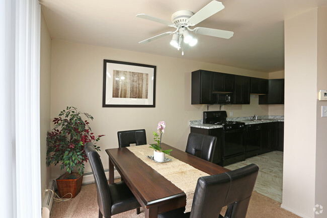 1BR, 1BA - Dining Room