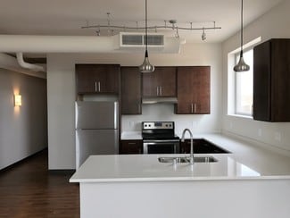 1673 S 9th St, Milwaukee, WI 53204