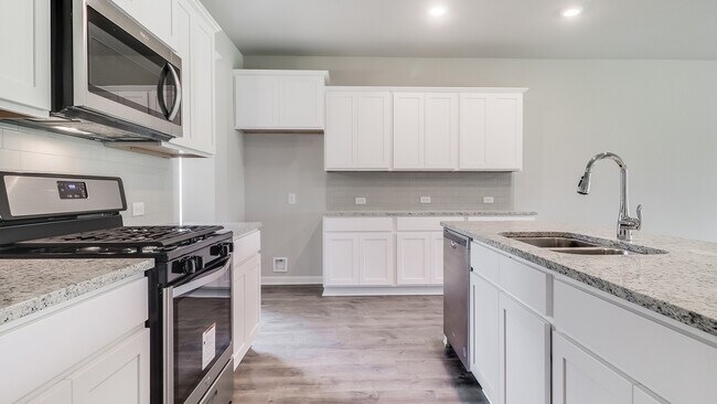 4661 Ridge Rd, Lake Charles, LA 70607 - photo 2