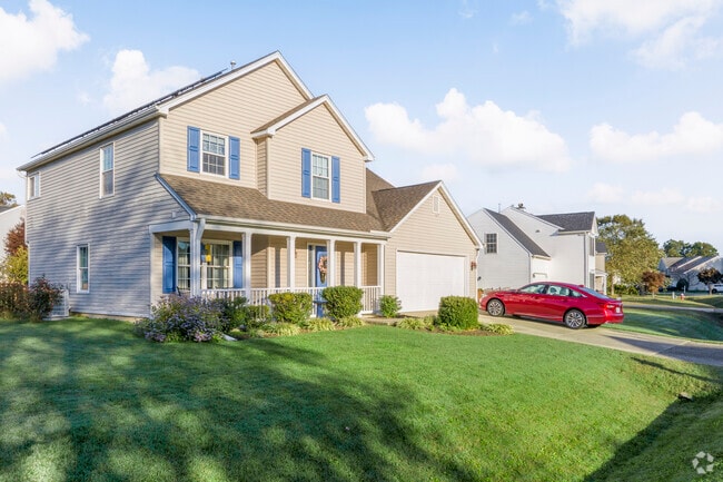 Residents can find some communites in Golden Horseshoe of newer built homes.