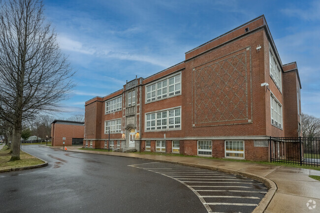 Nathan Hale School