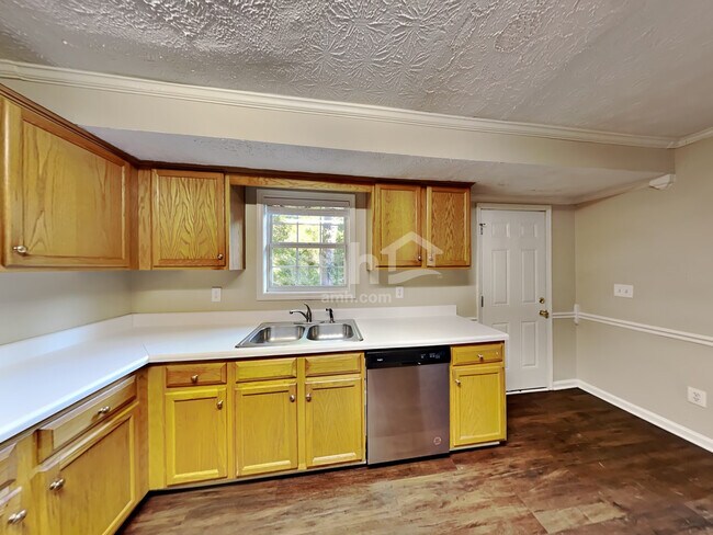 148 Eagle's Crest Ln, McDonough, GA 30253 - photo 3