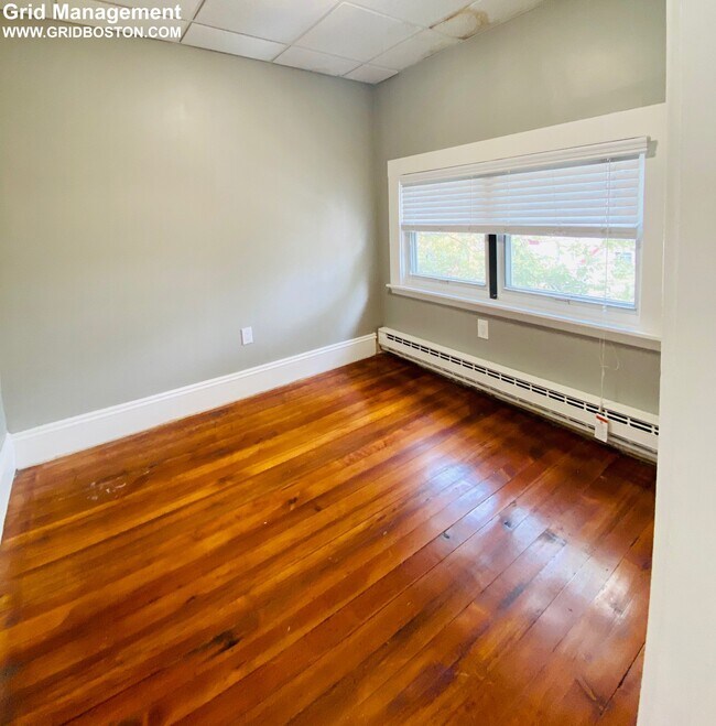 346 Chelsea St unit 2, Boston, MA 02128 - photo 6