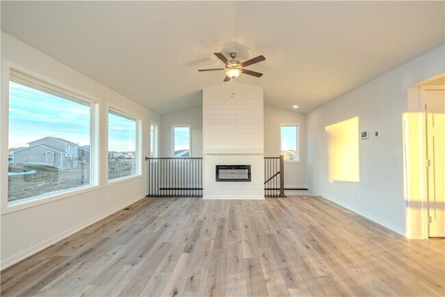 0 Cres Ct unit 36485411, Grimes, IA 50111 - photo 5