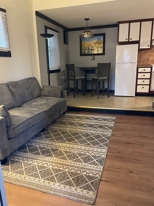 6 S 2nd St unit 2, Dillsburg, PA 17019 - photo 3