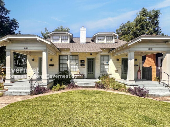 803 Willow St unit b, North Little Rock, AR 72114 - photo 2