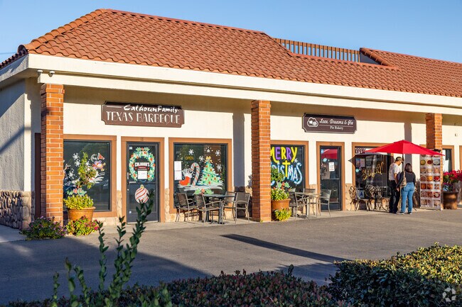 Find delicious local barbeque and bakeries in Murrieta.