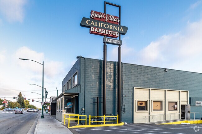 Emil Villa’s California BBQ is a popular Mission-Foothill spot, serving traditional BBQ ribs.