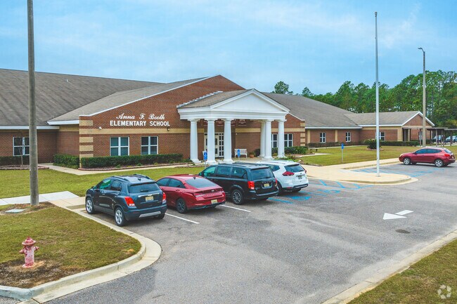 Anna F Booth Elementary School is another option for Bayou La Batre kids.