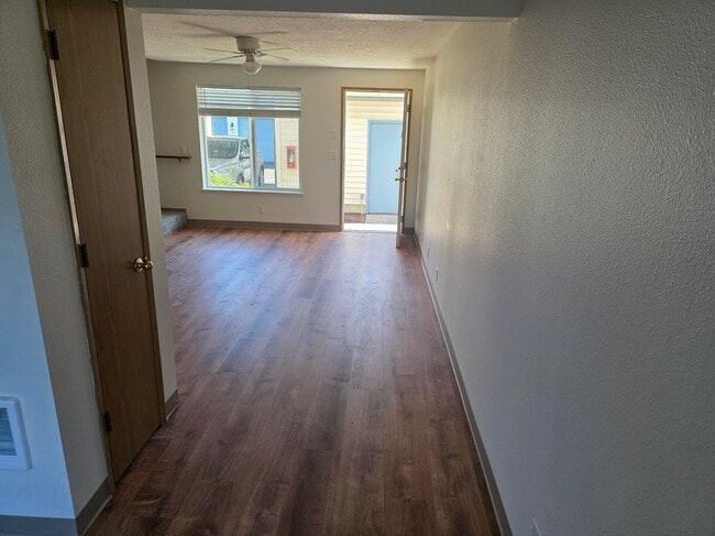 4792 Lancaster Dr NE unit 115, Salem, OR 97305 - photo 2