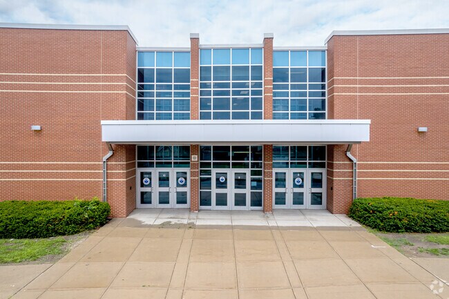 Prairie-Hills Junior High is a public school located in Markham, IL with over 800 students.