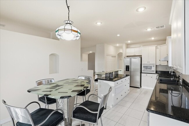 1339 Echo Creek St, Henderson, NV 89052 - photo 7