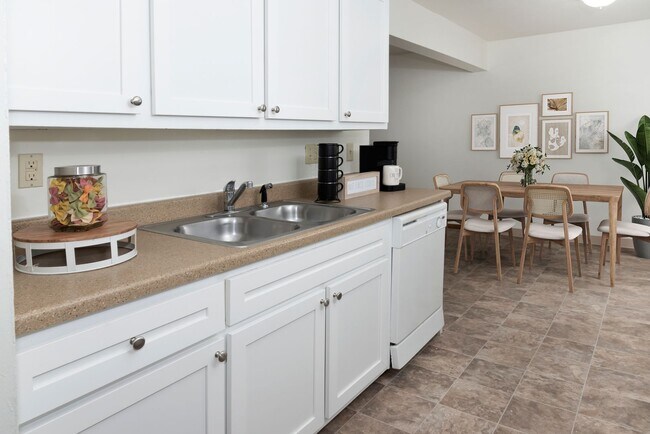 Wingate Apartments, New Hope, MN 55428 - photo 7