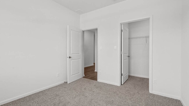 268 Snow Drop Ln, Elgin, IL 60124 - photo 3