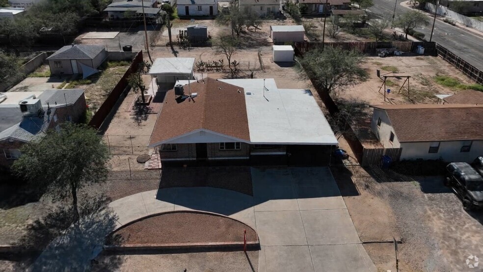 1318 E Copper St, Tucson, AZ 85719 - photo 2