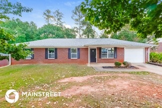 35 Pinecone Ct, McDonough, GA 30253