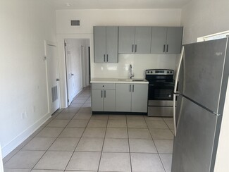 237 NW 30th St, Miami, FL 33127
