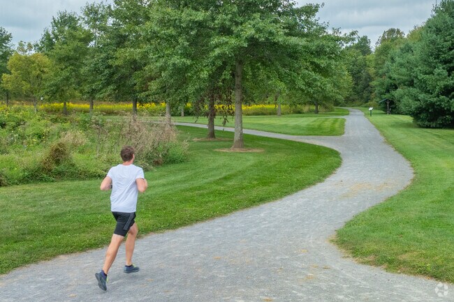 Lime Bluff Recreation Area is a few miles from Moreland and has trails ideal for running.