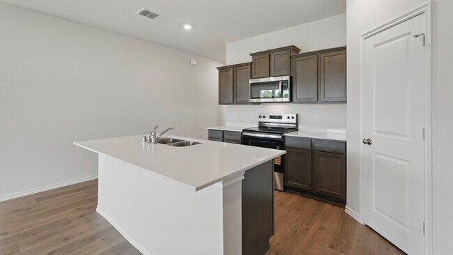 518 Trot Trail, Waxahachie, TX 75165 - photo 5