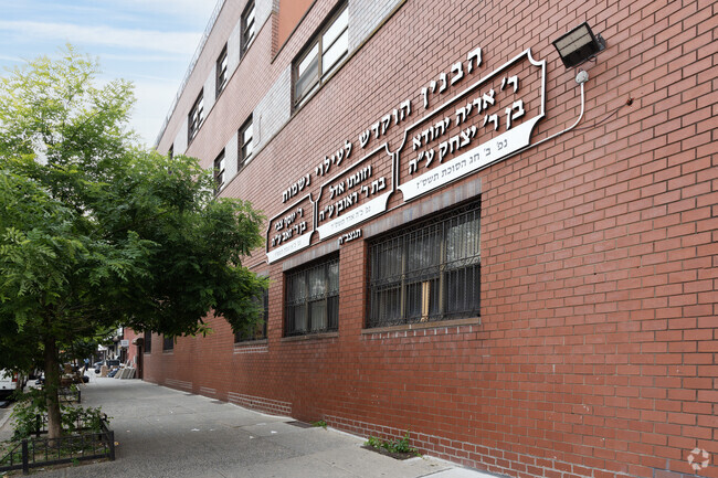 Yeshiva Shaarei Yosher, nurtures minds and spirits in Borough Park.