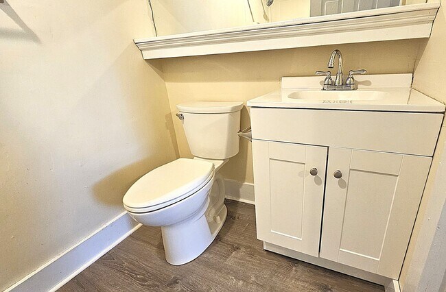 86-92 Archibald St unit 92 Archibald Street, Burlington, VT 05401 - photo 3