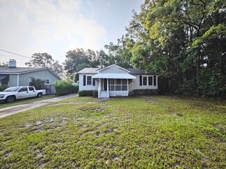 7043 Wakefield Ave, Jacksonville, FL 32208