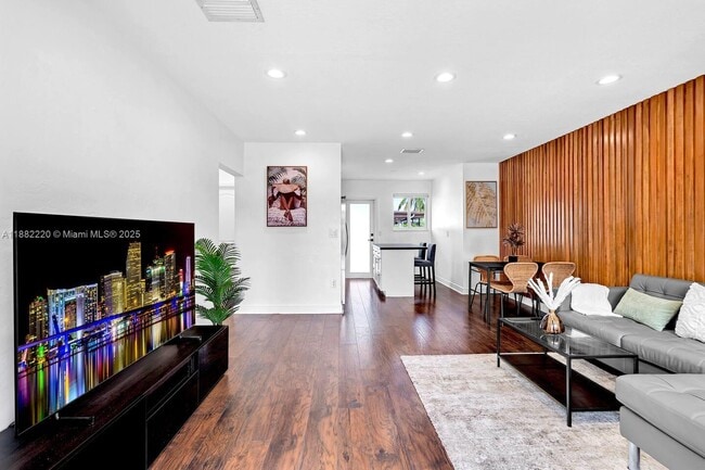 1001 NE 110th St, Biscayne Park, FL 33161 - photo 3