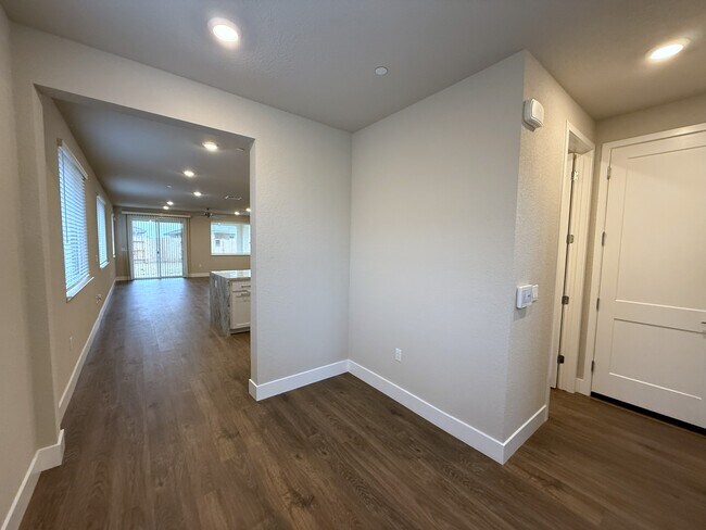11509 Lagarto Way, Rancho Cordova, CA 95742 - photo 5