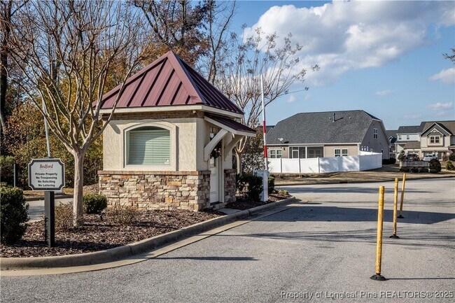 682 Union St, Raeford, NC 28376 - photo 5