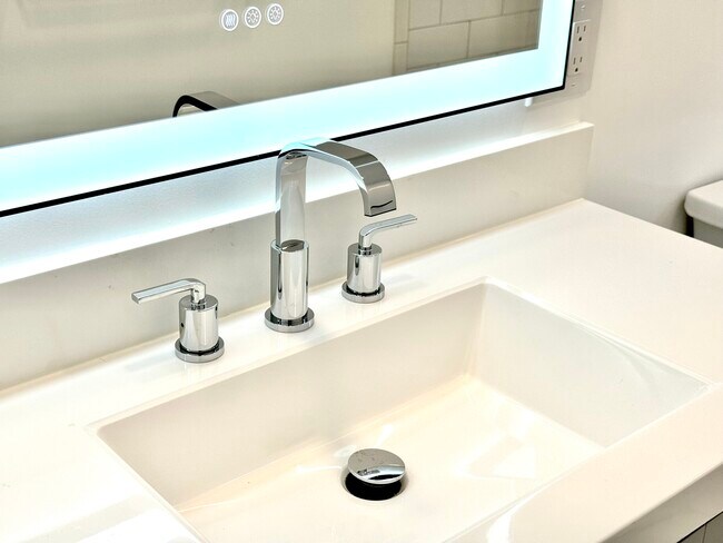 190 Hillside St unit 2, Roxbury Crossing, MA 02120 - photo 3