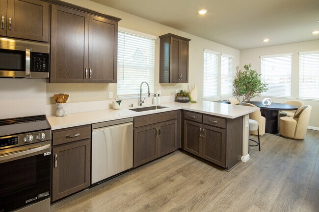 10935 Bushel Way, Rancho Cordova, CA 95670 - photo 7