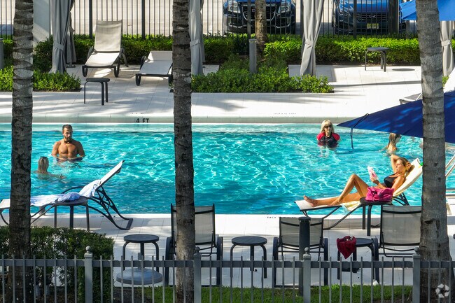 Residents enjoying a sunny afternoon in Palm Beach Gardens North neighborhood.