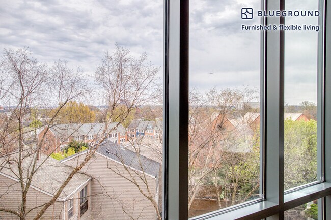 3110 Mt Vernon Ave unit FL3-ID872, Alexandria, VA 22301 - photo 5