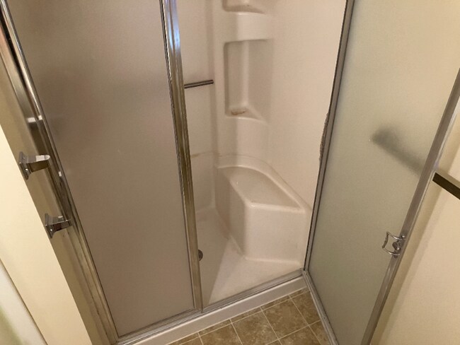 811 NW B St, Blue Springs, MO 64015 - photo 7