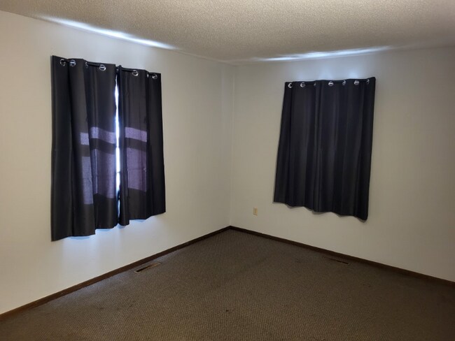 17 2nd Ave unit 9, Melbourne, IA 50162 - photo 5