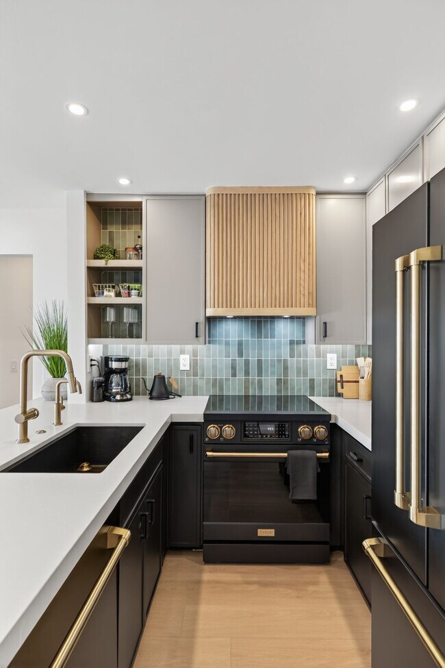 218 E Surfside Dr unit 218 E Surfside, Port Hueneme, CA 93041 - photo 4