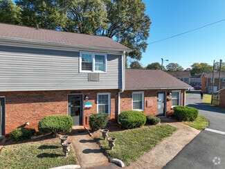 322 Clarence St, Charlotte, NC 28216