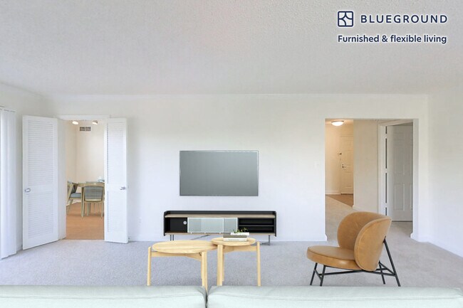 4100 Massachusetts Ave NW unit FL13-ID5387A, Washington, DC 20016 - photo 2