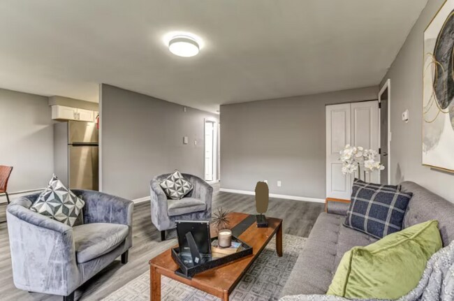 831 Cedar Ave unit L2, Bensalem, PA 19020 - photo 3