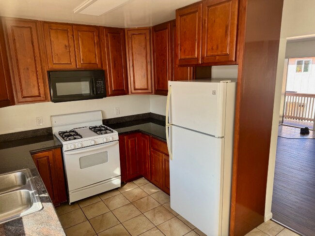 3810 Redding St unit 5, Oakland, CA 94619 - photo 3