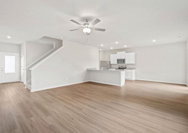 2041 Lala Loop unit 36468452, White Bluff, TN 37187 - photo 3