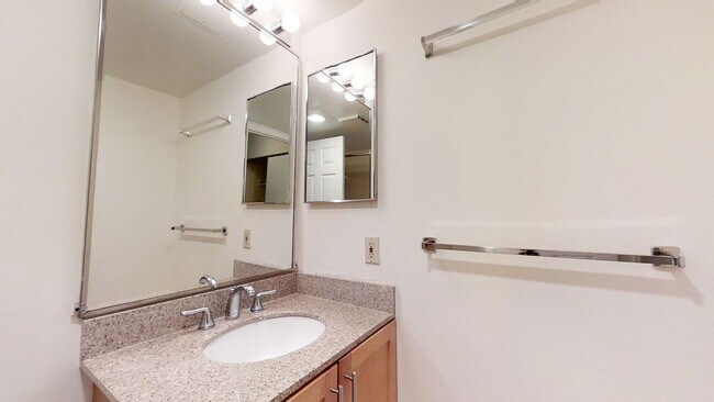 454 Green St unit 307, Cambridge, MA 02139 - photo 3