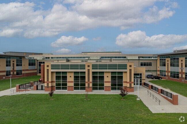 North Junior High School has a 17 to 1 student to teacher ratio.