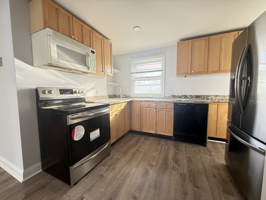 43 May St unit 2, Cambridge, MA 02138 - photo 1