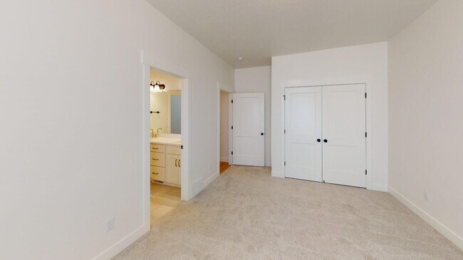 0 Us-6 St unit 38182569, Spanish Fork, UT 84660 - photo 2