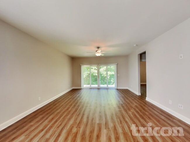 571 Faye Aly, Springfield, TN 37172 - photo 2