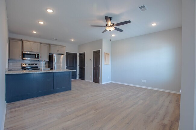 Lofts at Old Towne, Grain Valley, MO 64029 - photo 5