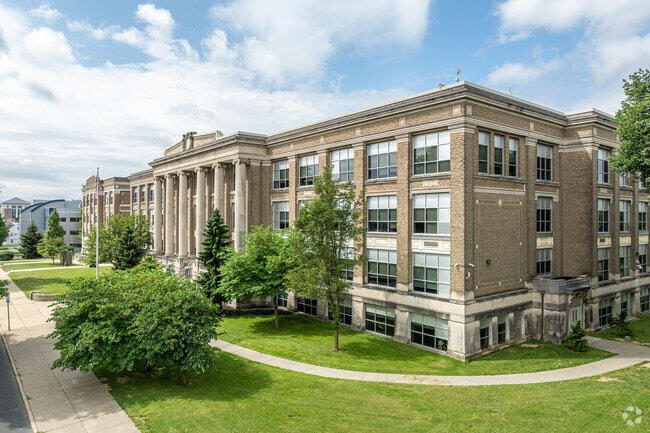 The original William Allen High School building was built in the neoclassical style.