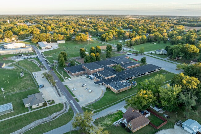 Laurence J. Daly Elementary serves PK–5 and holds a C on Niche.