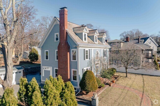 Colonial homes that are well maintained are found in Downtown Melrose.